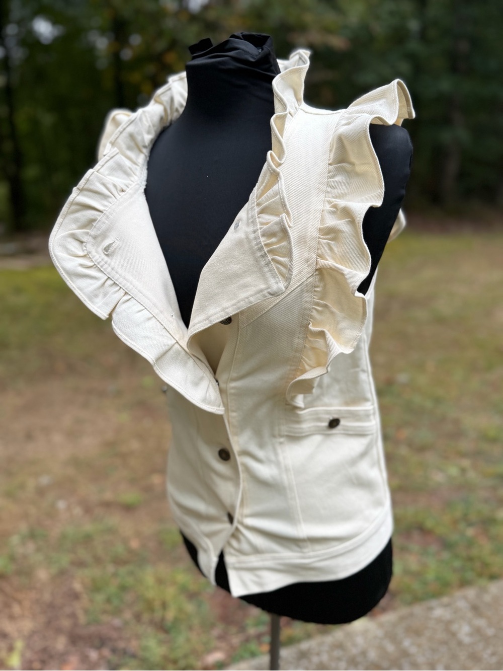 Women's Ivory Ruffle Sleeveless Jacket